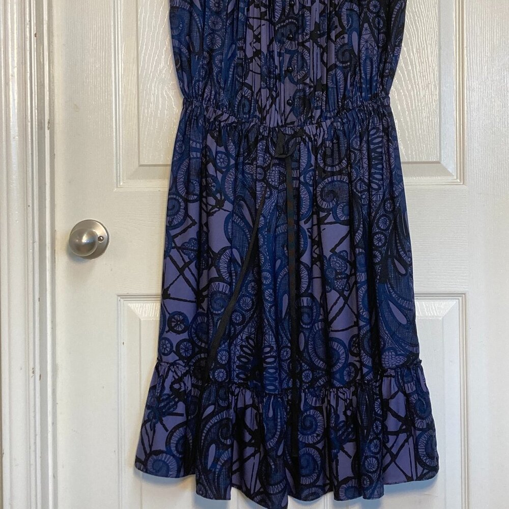 Women's dress by Banana Republic purple with pattern sze 4 - Picture 2 of 4